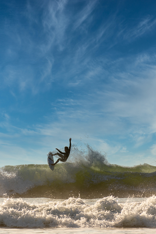 Surf's up, Oceanside Pier