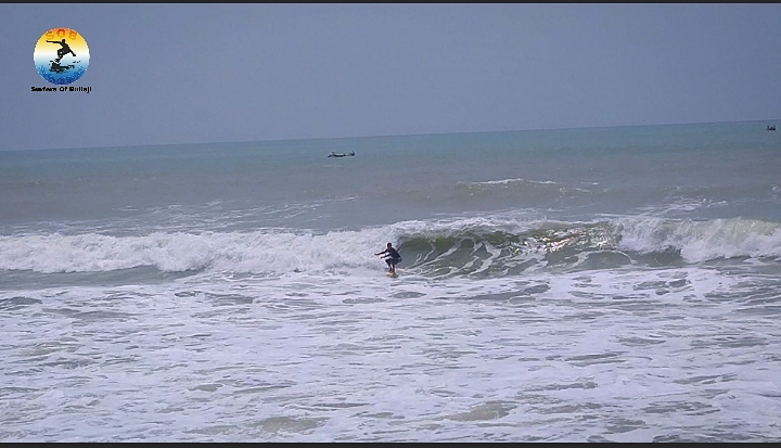 Hawkes Bay (Karachi) surf break