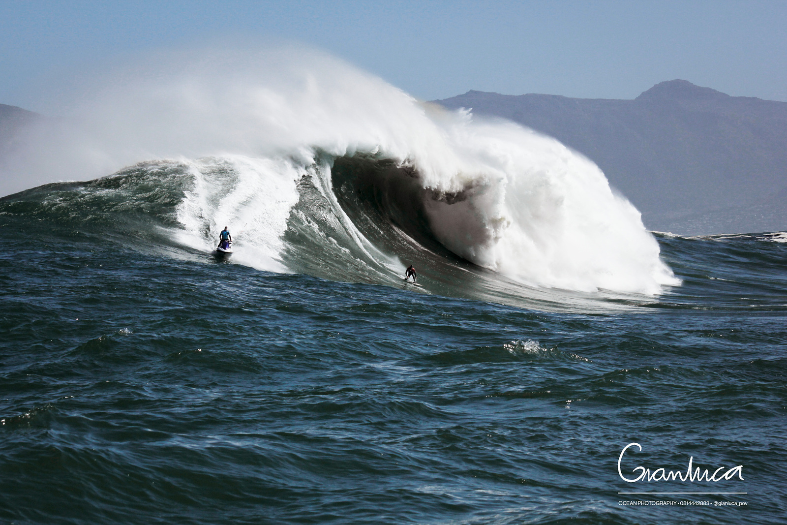 Jacques Theron vs a heaving monster, Sunset