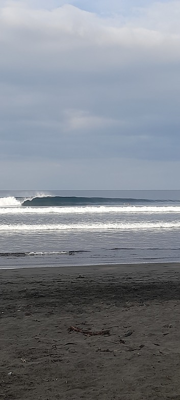 Jaco Beach surf break