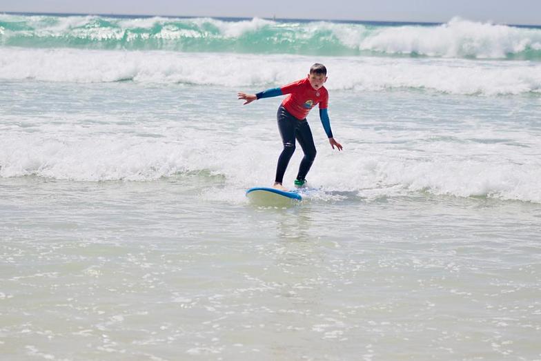 Zahara Surf Escuela Internacional de Surf, Zahara de los Atunes