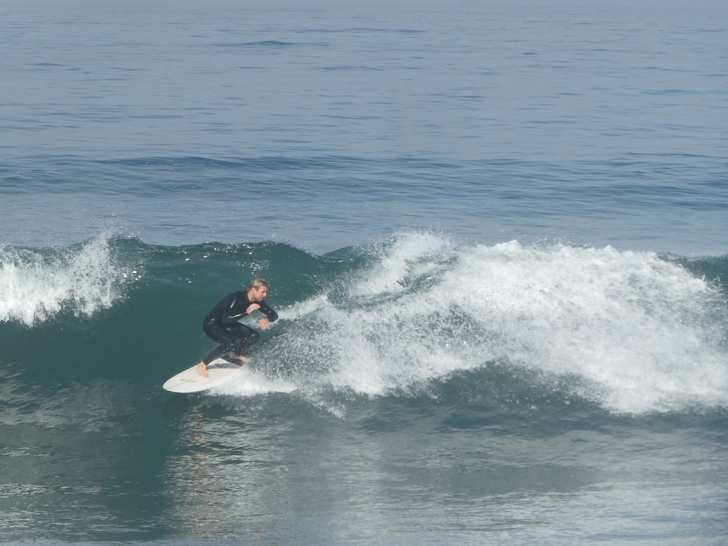 Two seconds later, surfer now heading south, Gillis