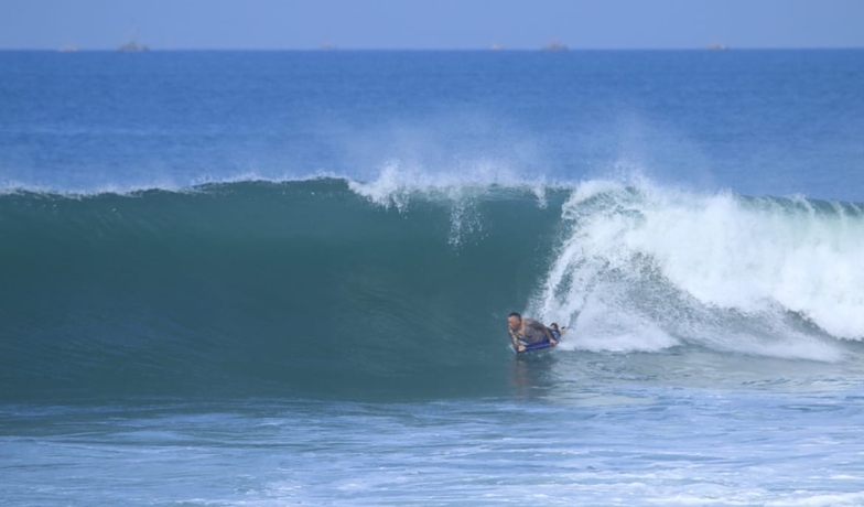 Great surf spot, Cimaja