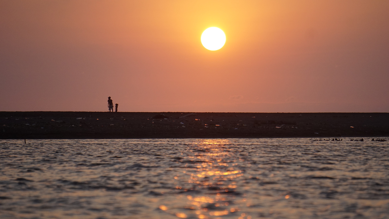 Sunset Pascuales Beach