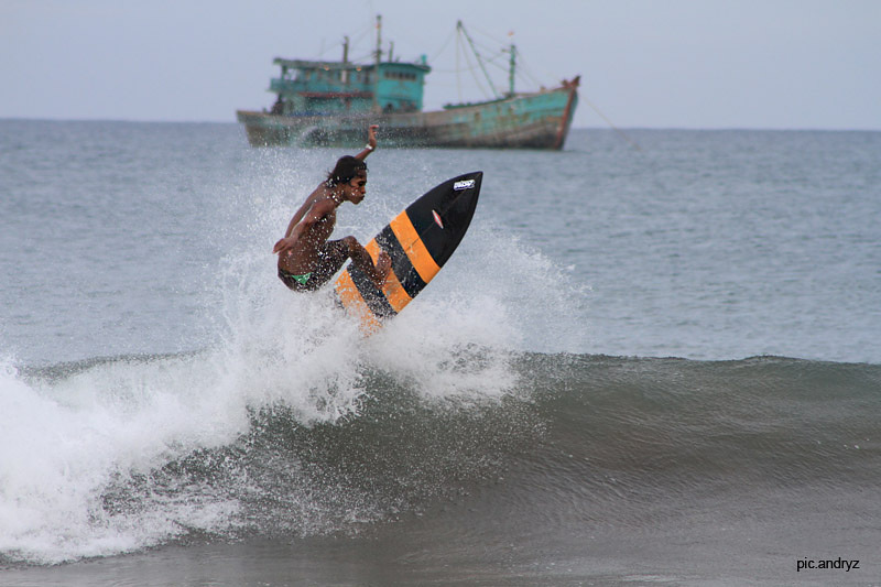 mencoz at reef, Batu Karas