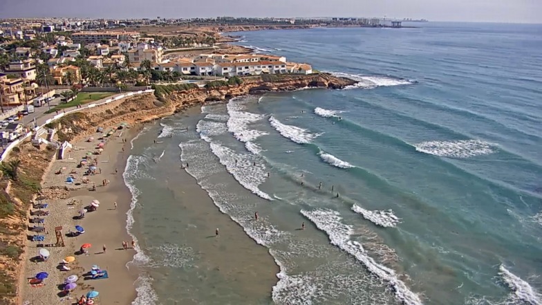 La Zenia surf break