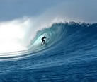 Fiji surfing Cloudbreak