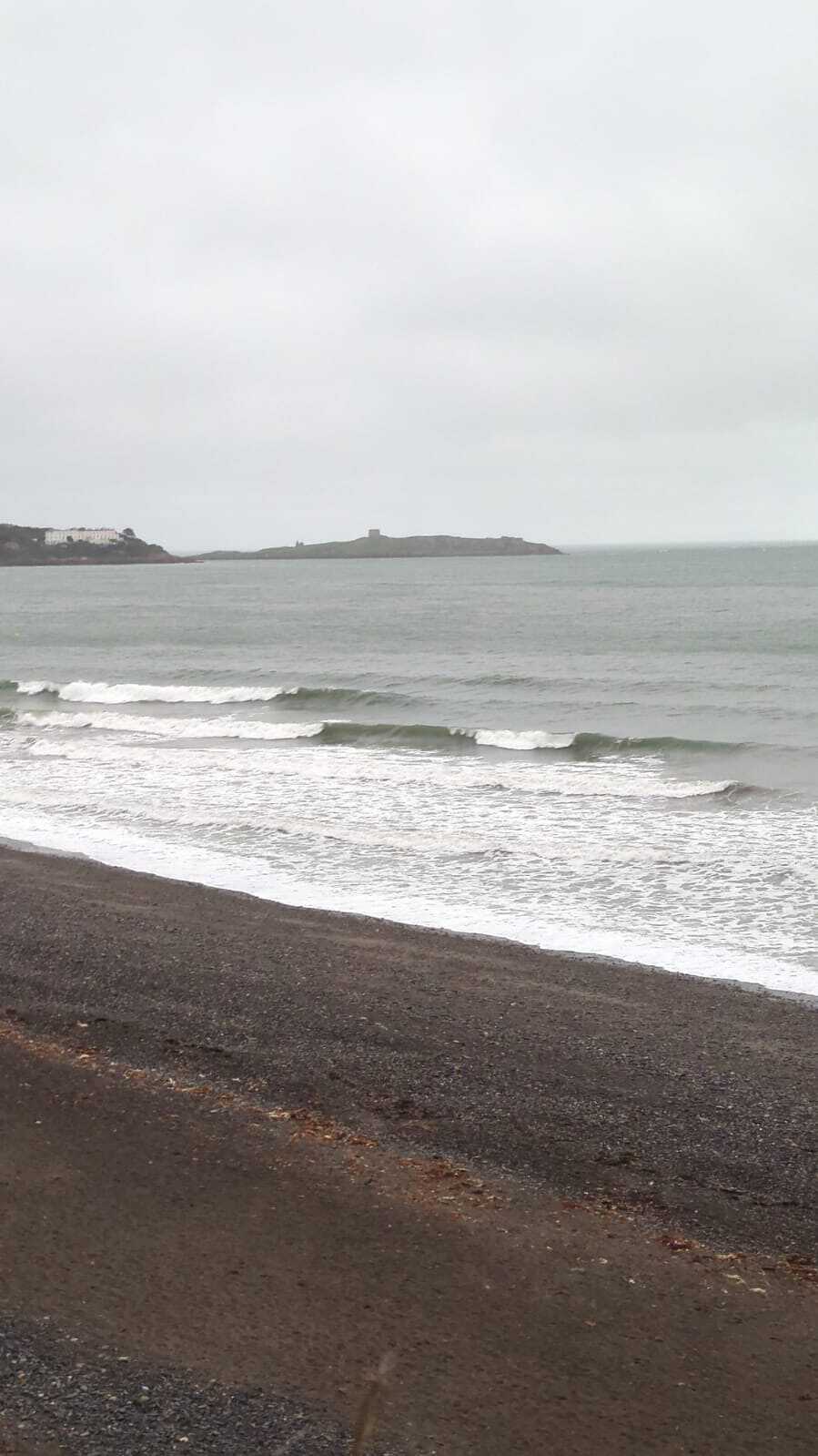 Low tide at killiney beach, Killiney Bay