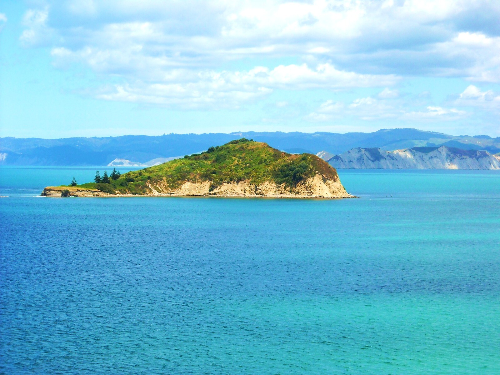 Tuamotu, Tuamotu Island