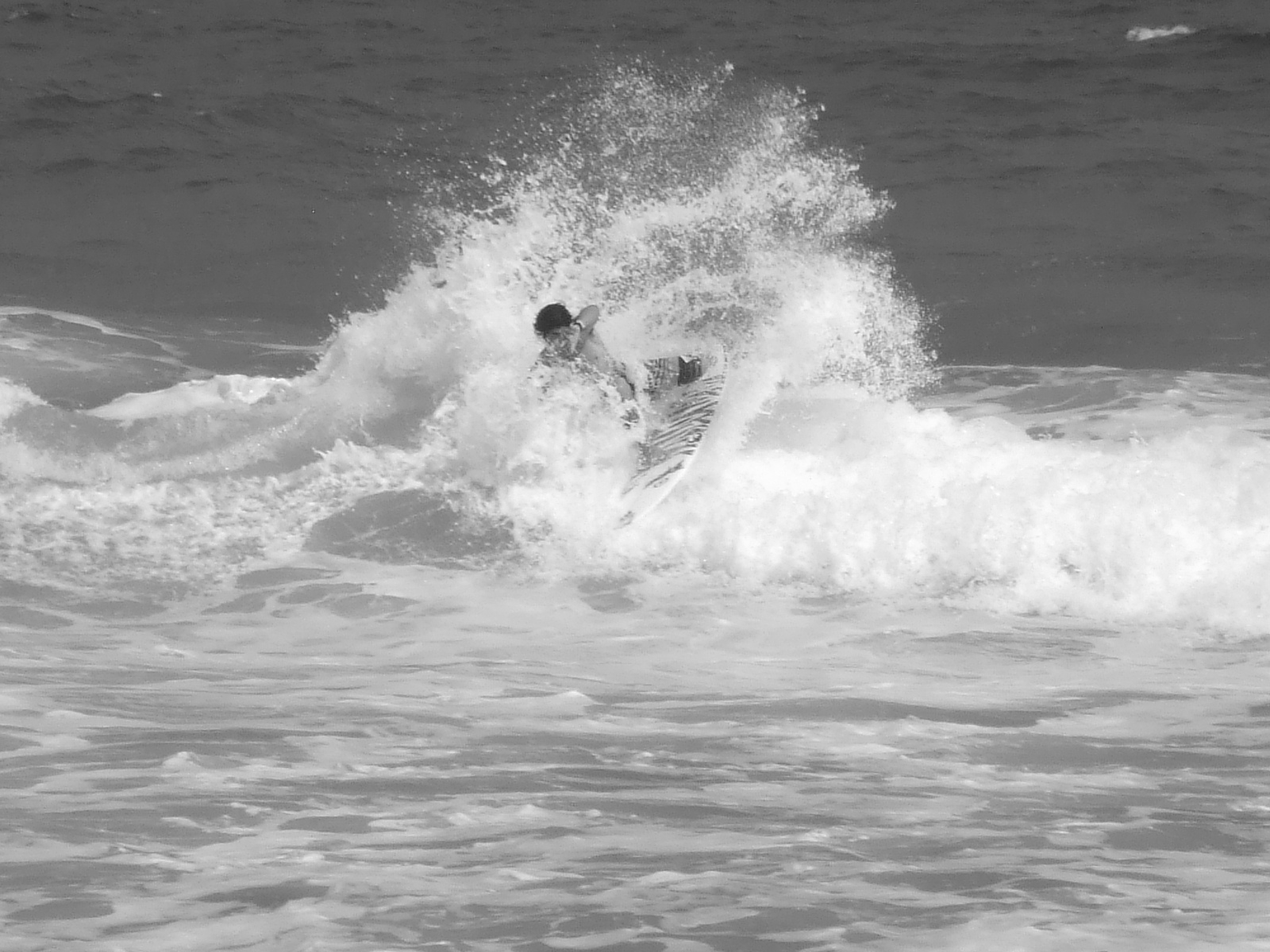 "The Pitbull" on his vicious attack, Encuentro