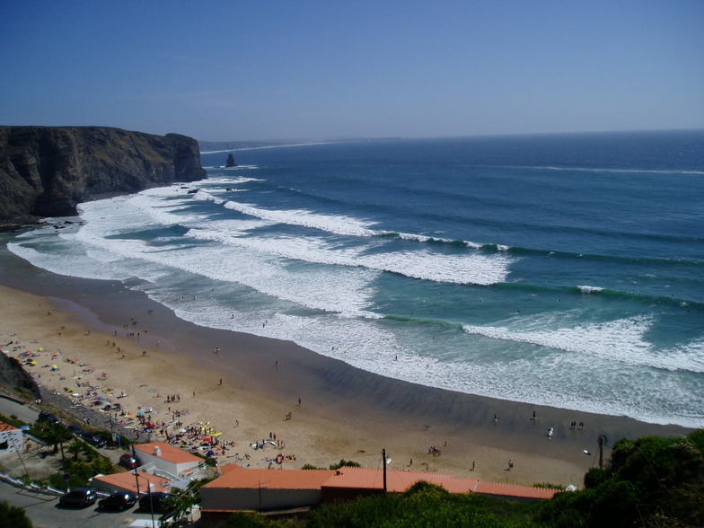 Arrifana surf break