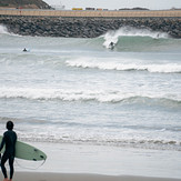 Lining up the tube, Lyall Bay