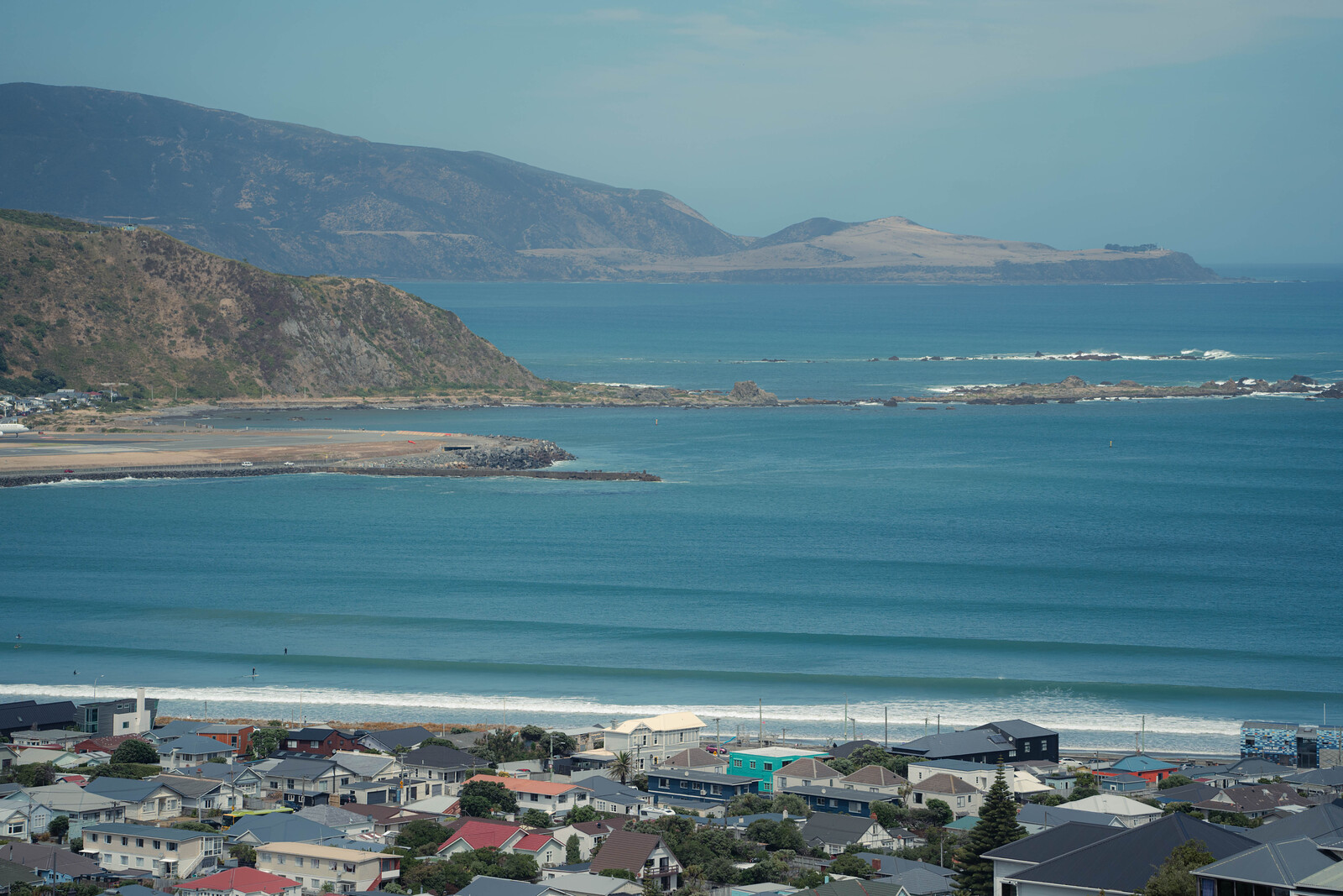 Sets in Lyall Bay