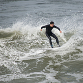 Surfeando en Zurriola, Playa de Gros