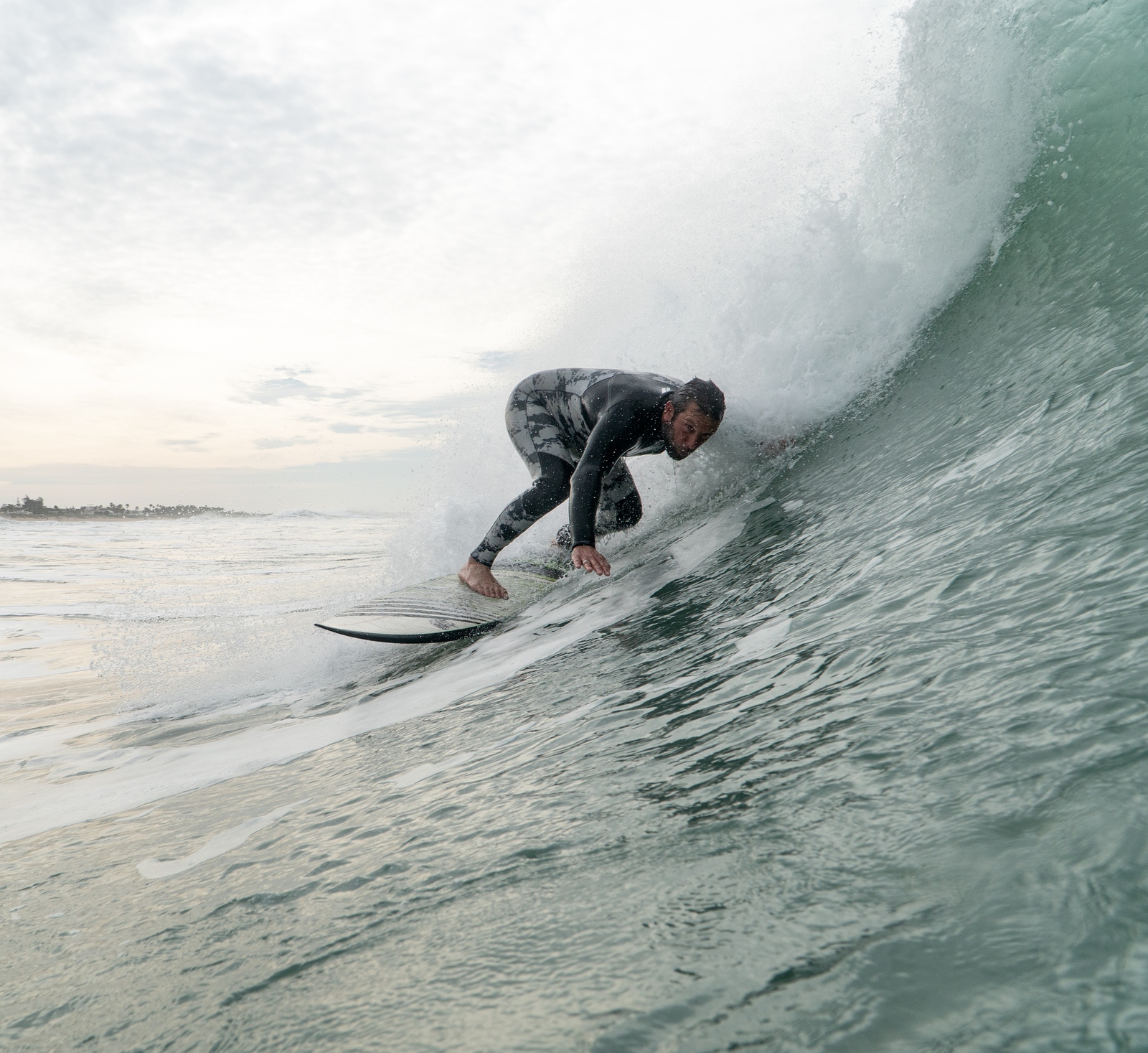 Izquierda frente a la torre, Playa El Palmar