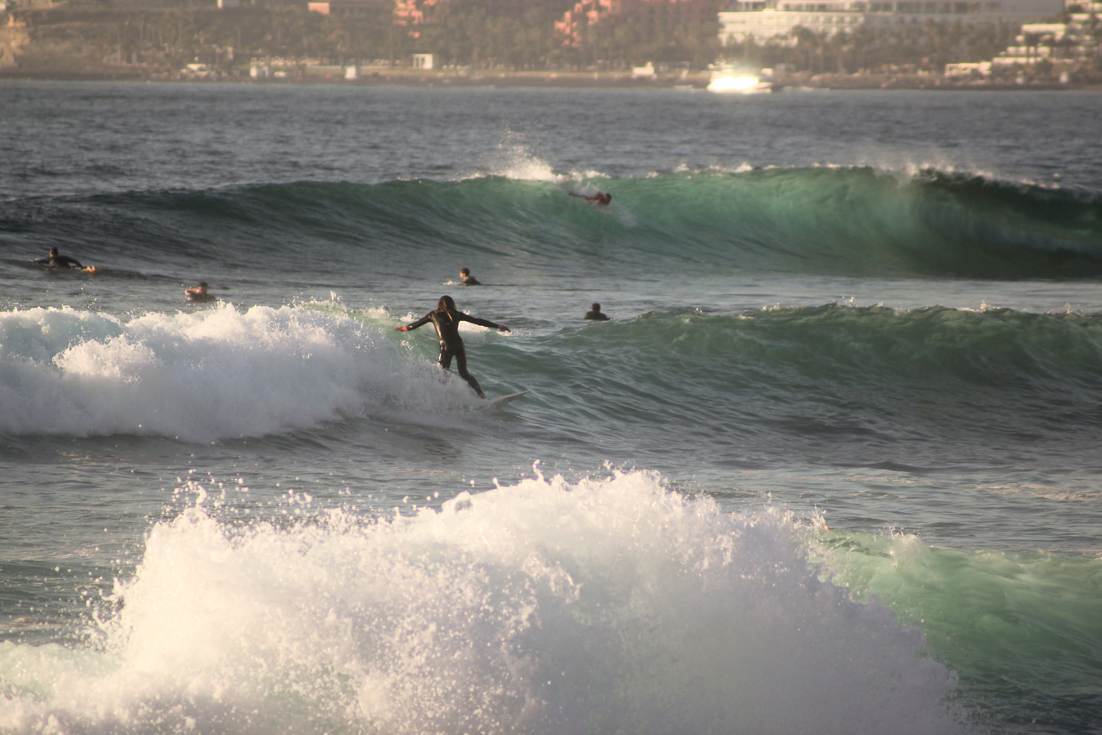 derecha, La Derecha del Cartel