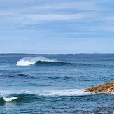 11 am 19/4/25, Lighthouse Beach