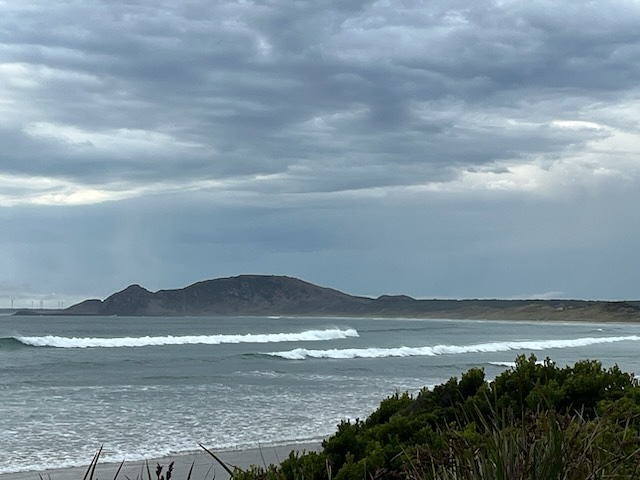Greens Point Beach surf break