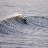 Perfect winter surf at Cobden Breakwater