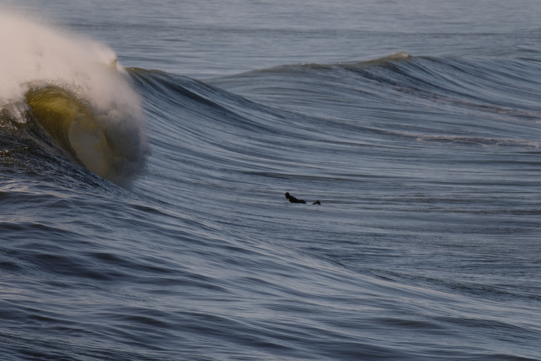Cobden Breakwater surf break