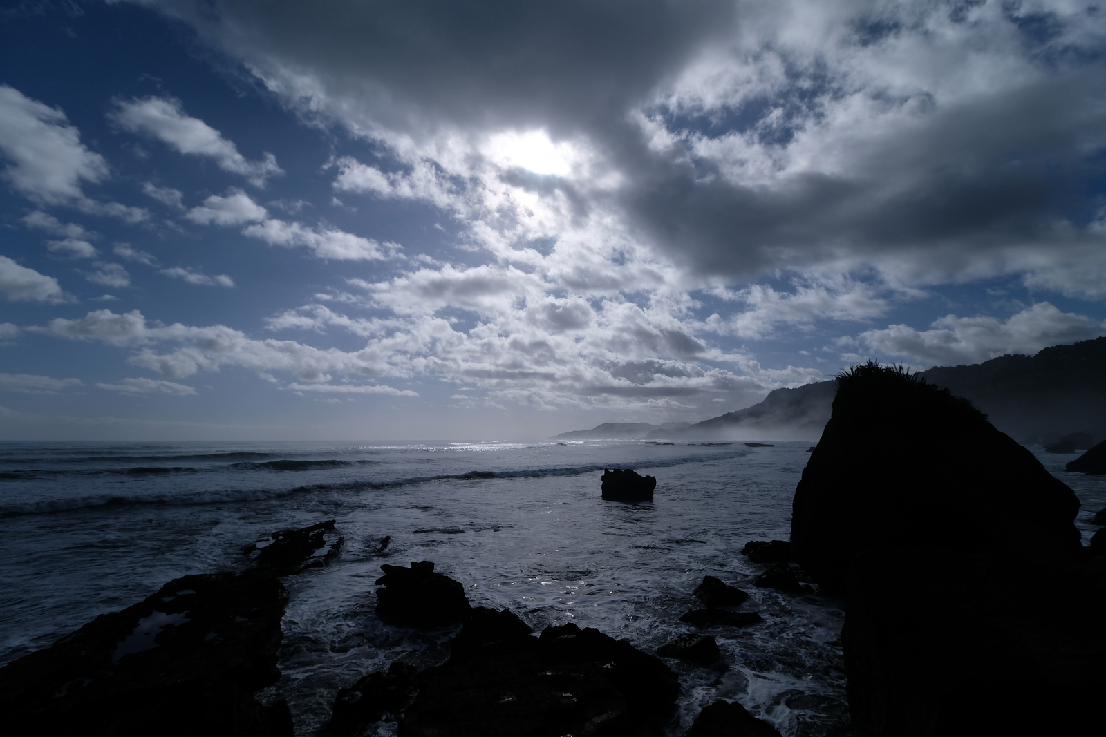 Solid winter swell - very long period and powerful, Woodpecker Bay