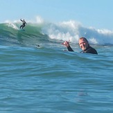 Surfs up, Victoria Bay