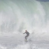 Surfs up, Victoria Bay