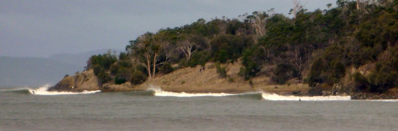 Seven Mile Beach and Point surf break