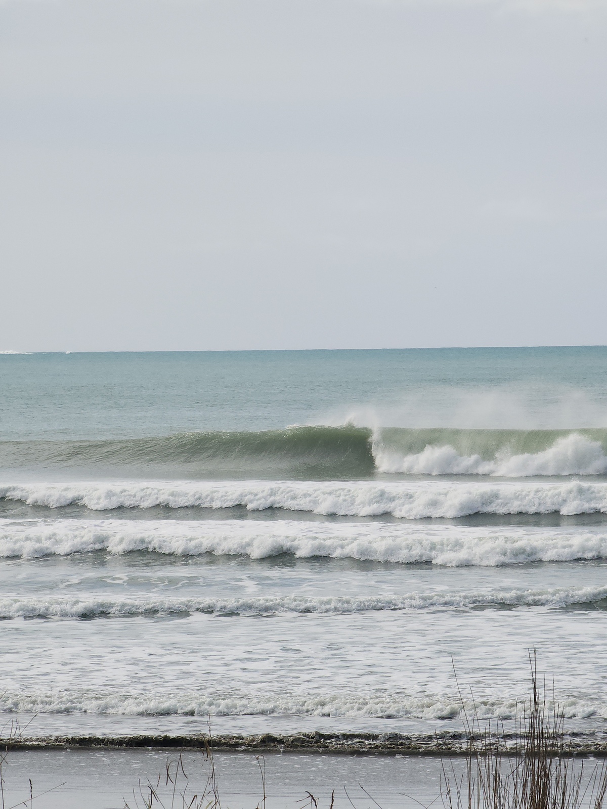 Pumping Winter Surf at Kaiaua, Kaiaua Bay