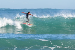 Dancing over the waves, El Sardinero - Primera photo