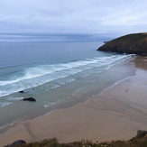 Ideal conditions for surfing at Mawgan Porth, Cornwall