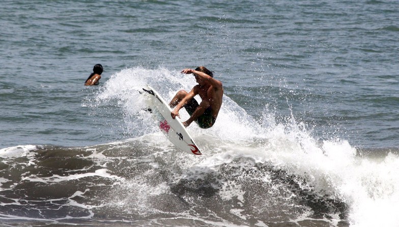Pradomar surf break