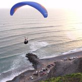 surfing and flying, Pampilla