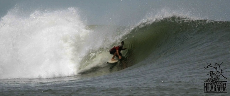 La Jaimacana (The Pipes) surf break