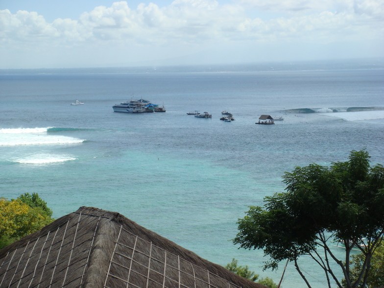 Lacerations (Nusa Lembongan)