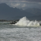 splash, Gordons Bay Harbour