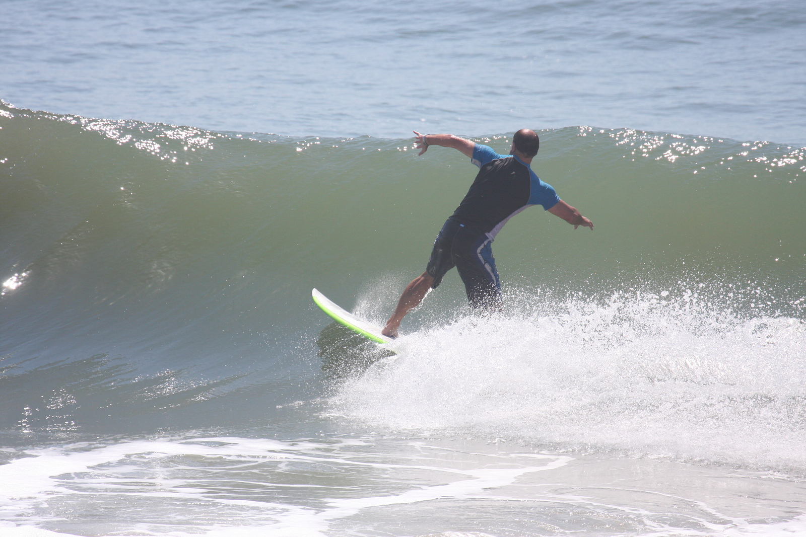 Lining up for the turn, Alkantstrand