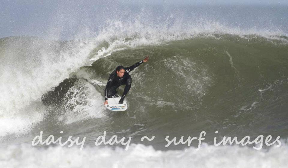 Back hand barrel, Fitzroy Beach