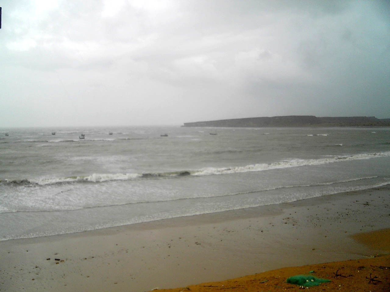   Anwar Sajid Pishukan