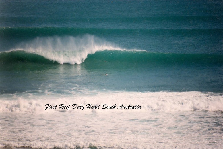 first reef Daly head with NE wind hitting., Daly Heads