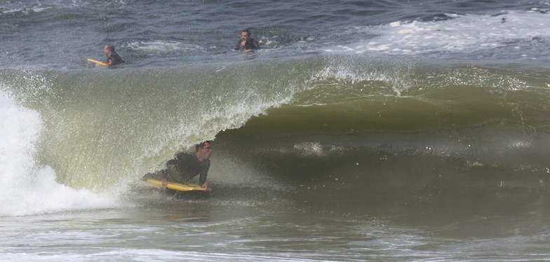 Explosivos surf break