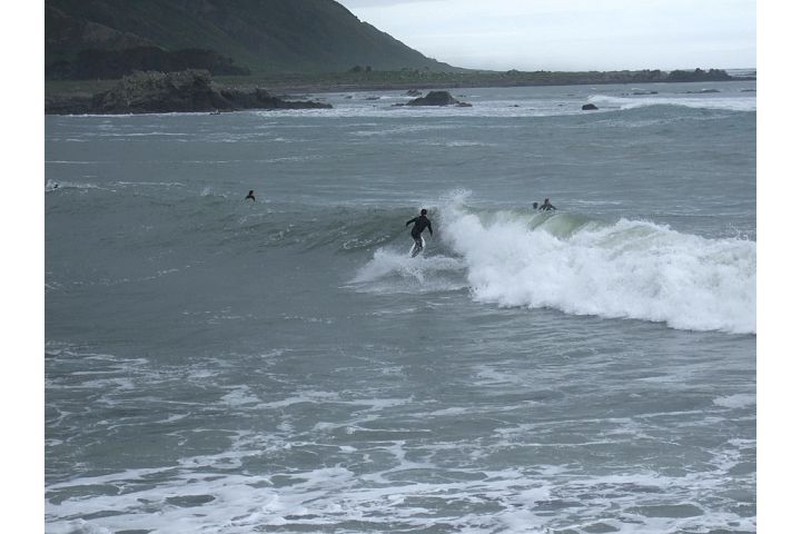 Tora, Wairarapa, Tora-Bombora