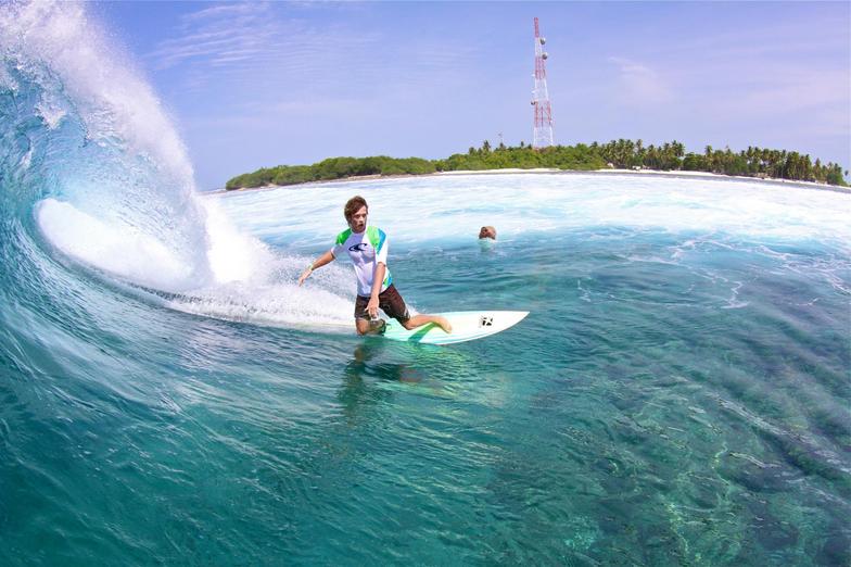 Colas (Cokes) surf break