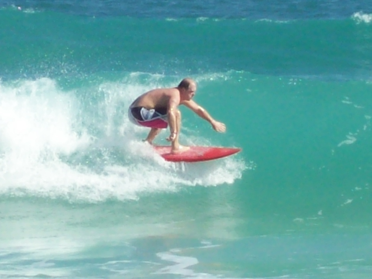 Fun shore break, Playa del Macao