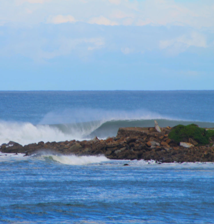 left, Caves Beach