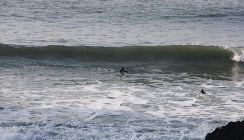 Mewslade Bay surf break