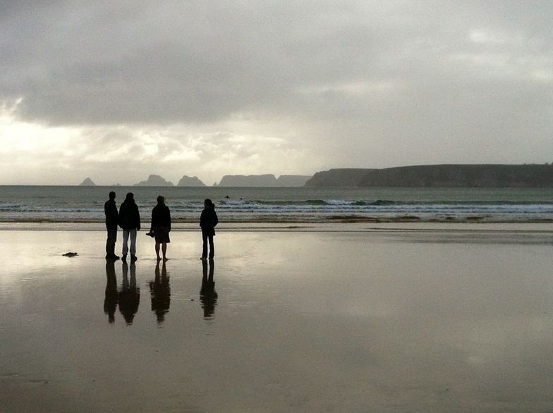 Surf check at Goulien, Bretagne