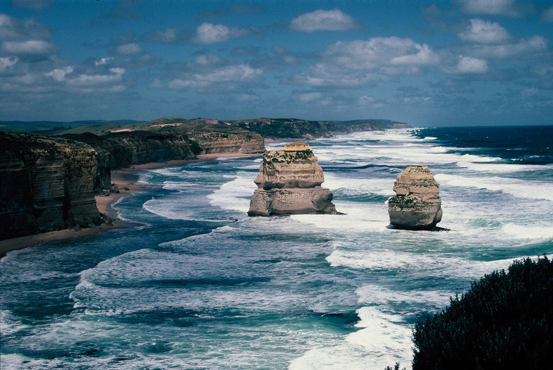 Twelve Apostles, Surf, Johanna