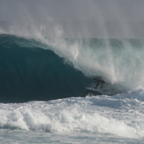 MATT TYNAN TUCKS INTO A MONSTER, Aganoa Beach