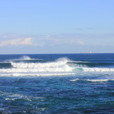 nice looking set, Surfers Point